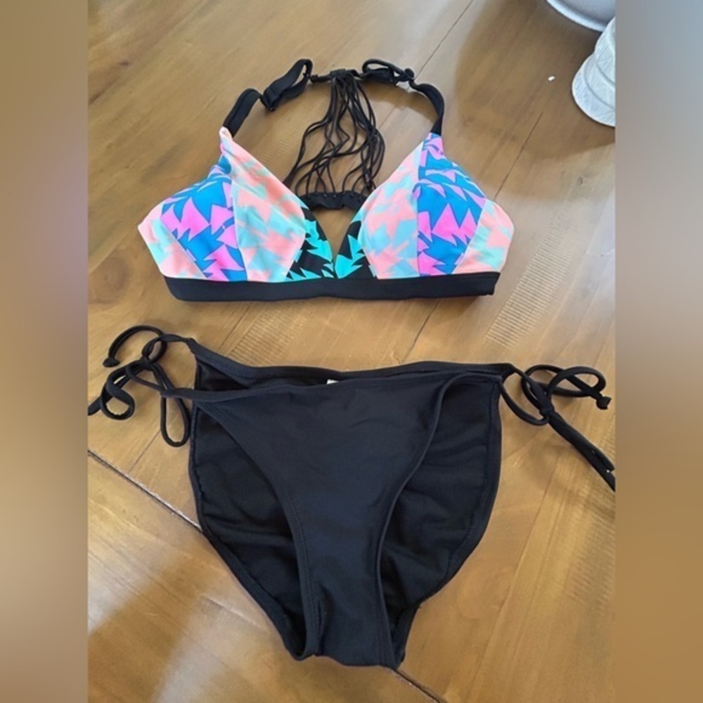Xhilaration Black and Pink-Blue Patterned Bikini Set